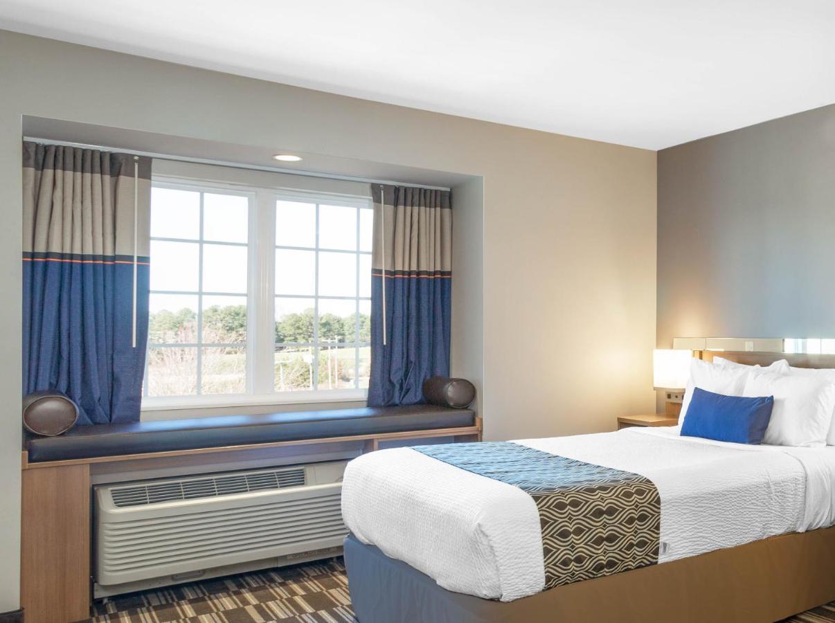 Microtel Inn Suites By Wyndham Саут-Хілл Екстер'єр фото