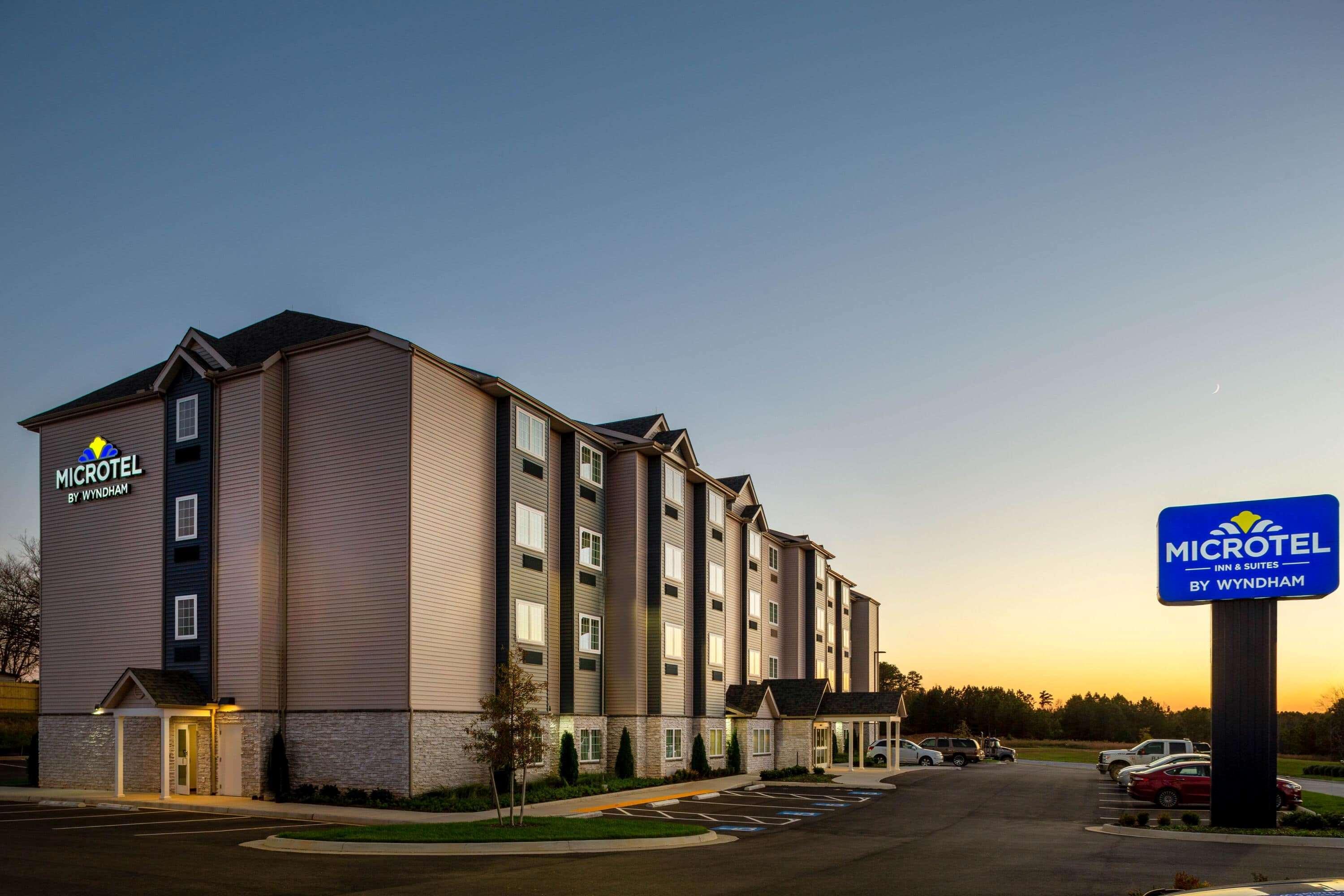 Microtel Inn Suites By Wyndham Саут-Хілл Екстер'єр фото